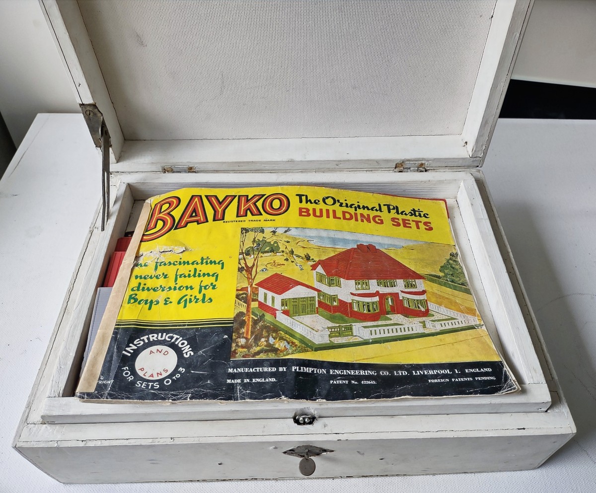 1930's 1950's Bayko Building Set UK