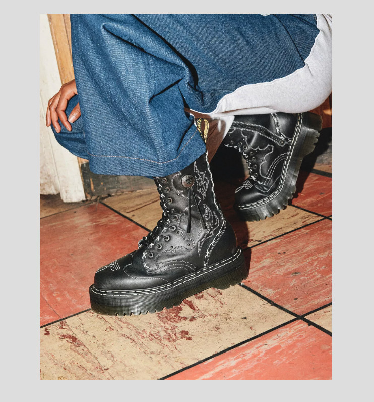 DR. MARTENS JADON HI Boot GOTHIC AMERICANA PLATFORMS RARE FIND 