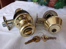 Set Of ENTRY DOOR LOCKS, Deadbolt, matching Keys, Brass, Pre Owned