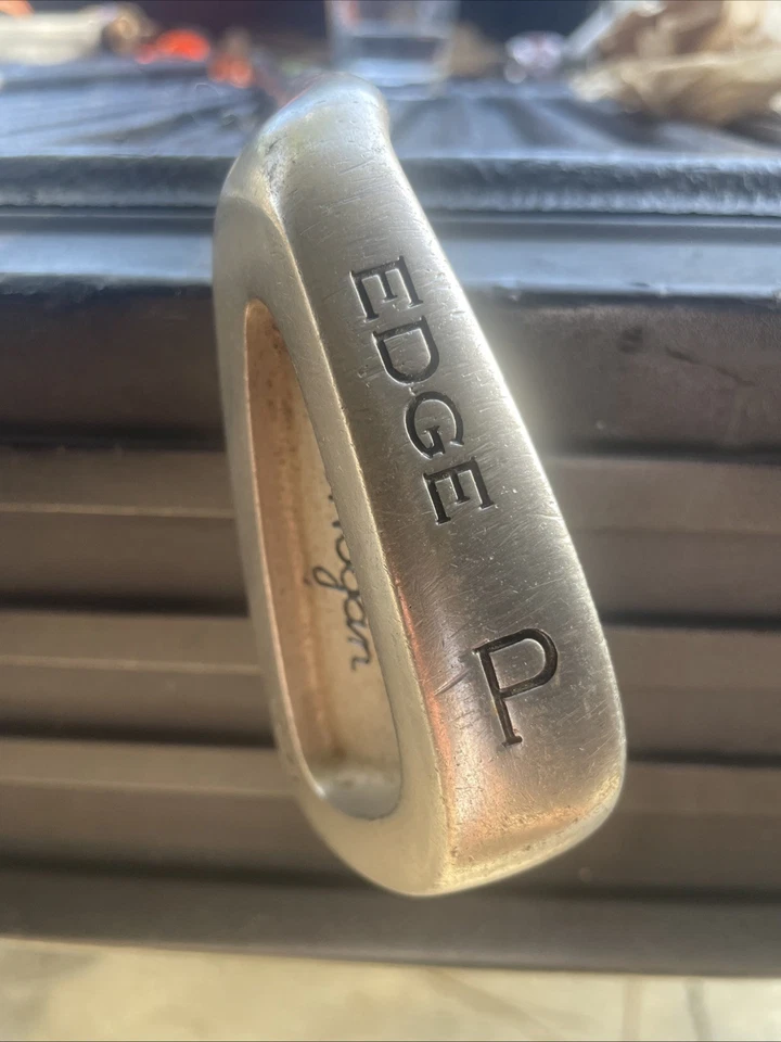 Hogan Edge GCD Mid Size Pitching Wedge Stiff flex Graphite 36 Inch - Image 2 of 4