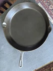 Vintage No Logo Lodge No 14 Cast Iron Pan Skillet 3 Notch  No Spin