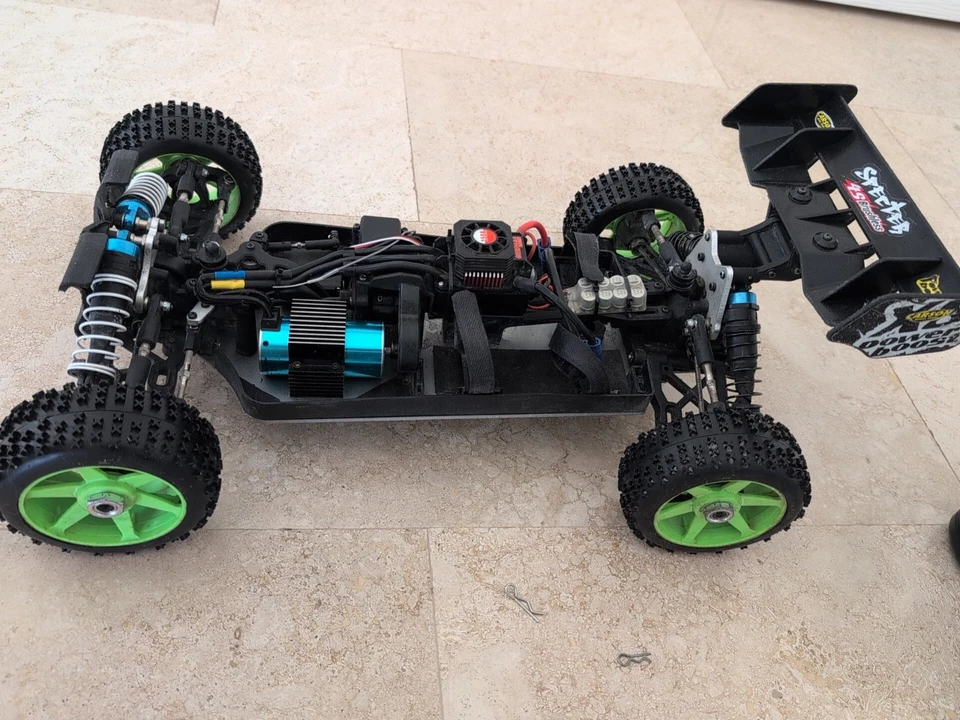 Buggy Auto Rc 1/8 Brushless 6S Carson Specter X8 Upgraded To 6S With Remote RTR - Immagine 4 di 4