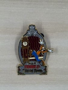 Disney WDW Goofy Friday The 13th at the Haunted Mansion Pin LE 1500 Pin 2007