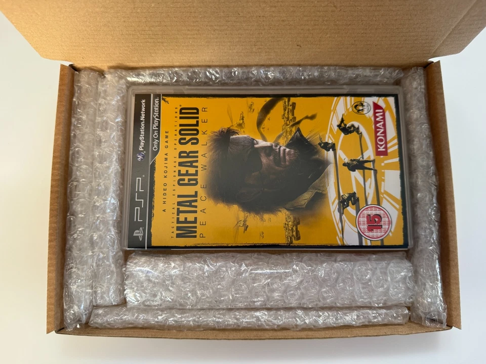 Metal Gear Solid Peace Walker Sony PSP - UK PAL VGC with HMV Exclusive Sleeve - Image 3 of 4