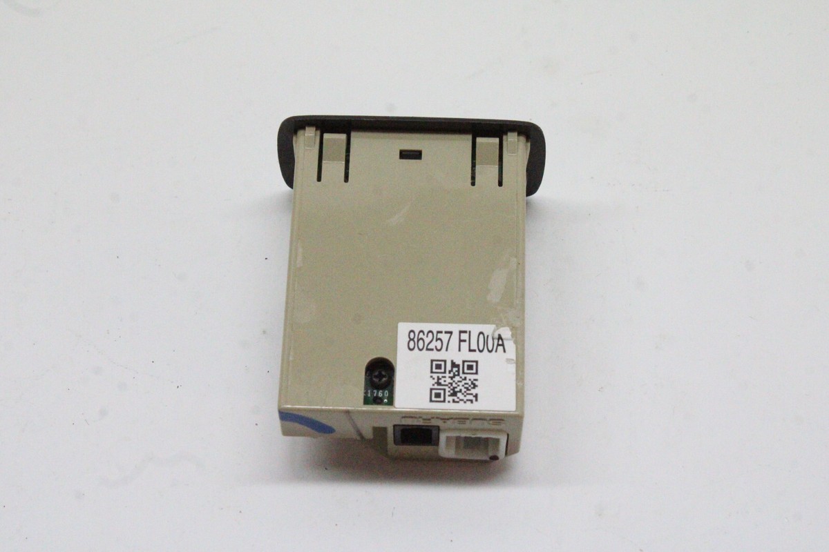 17-19 Subaru Impreza AUX USB Auxiliary Port 86257FL00A OEM for