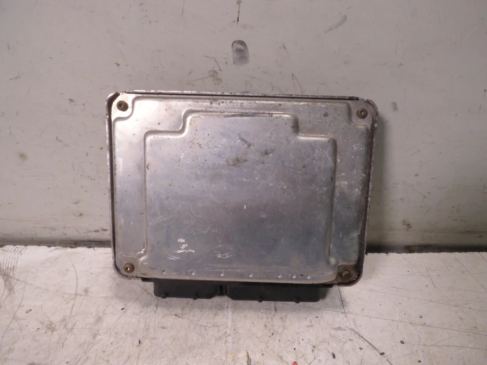 Centralina motore SKODA FABIA I 2005 038906019AF - Immagine 2 di 4