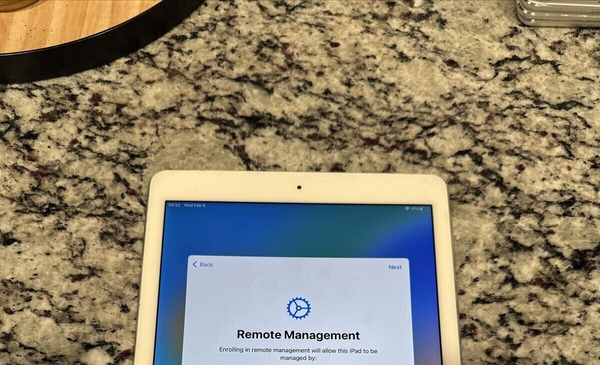Apple iPad Pro 1st Gen. 32GB, Wi-Fi, 9.7 in - Space Gray for sale ...
