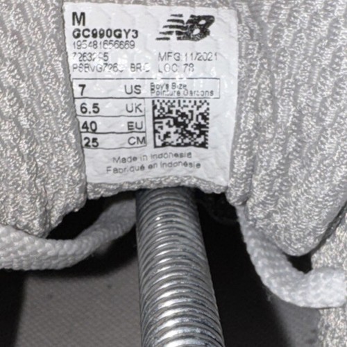 New Balance Uomo Made In USA 990v3 Grigio M990GY3 Taglia 7 Usato in Ottime Condizioni - Foto 6 di 6
