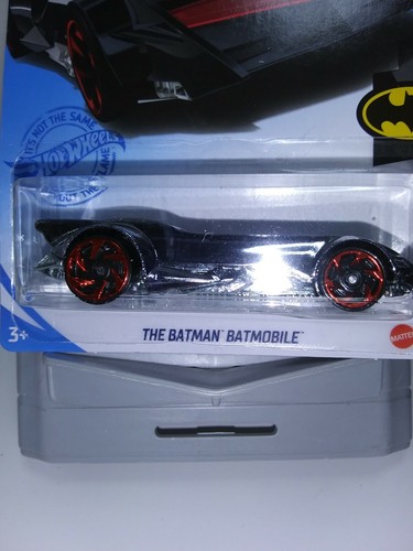 2021 Hotwheels DC /Batman The Batman' Batmobile #2/5 Chrome - Picture 2 of 7