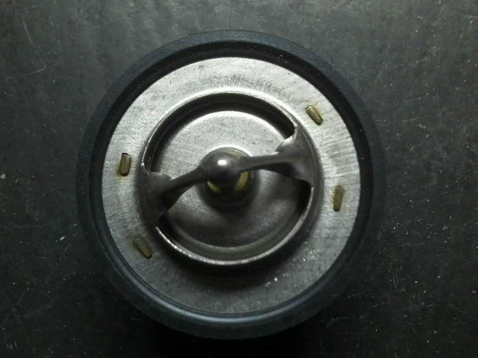 ROBERT SHAW  THERMOSTAT  374-195  ISUZU  GMC  CHEVROLET - Image 2 of 4