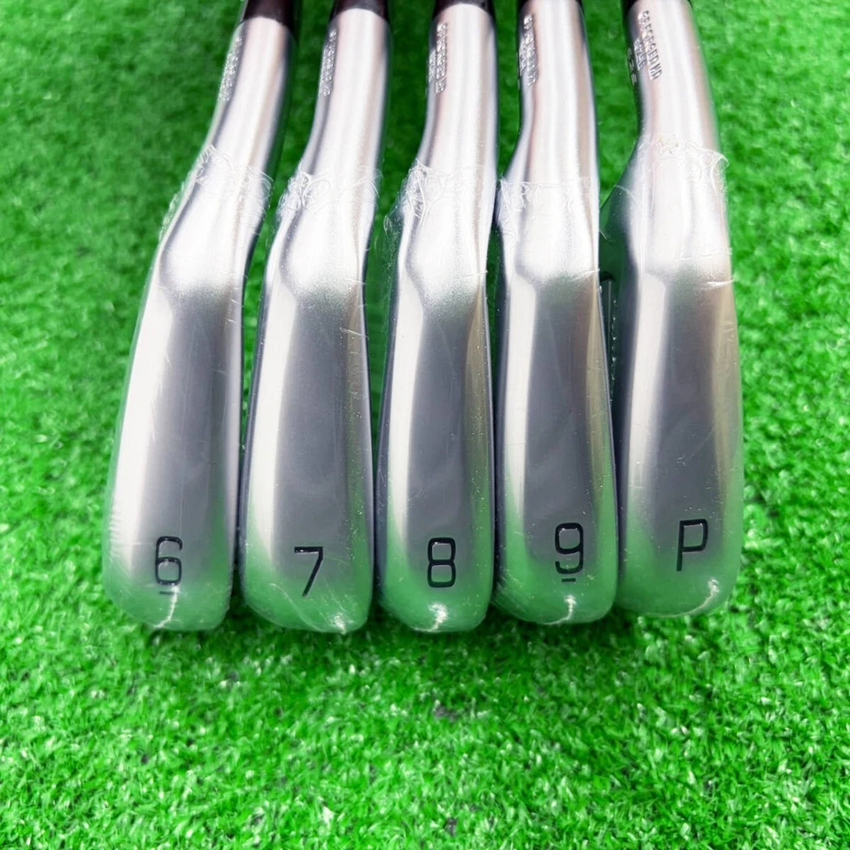 Mizuno JPX 925 Forged Lefty Iron set 6-pw / NS Pro 950GH Neo S - Image 2 of 4