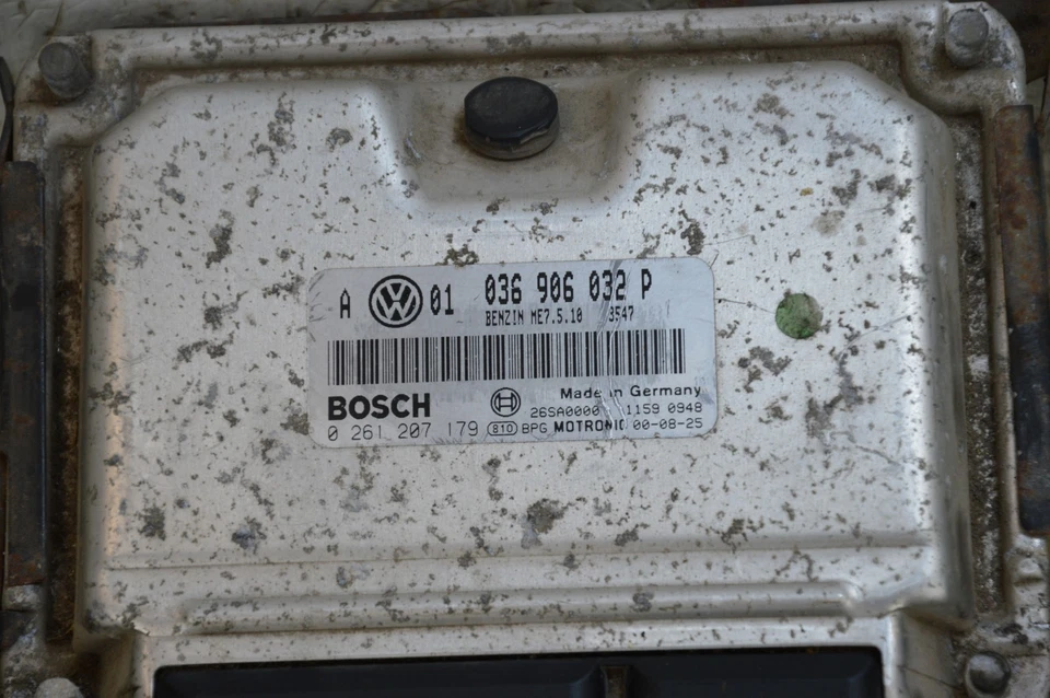 25836 Centralina motore Vw Golf IV Variant 1.4 b dal 1999 al 2006 cod 036906032p - Immagine 2 di 4