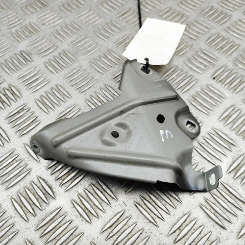 BMW X1 F48 Kotflügelhalter vorne rechts 7351516 1,5 Benzin / Strom 33945076