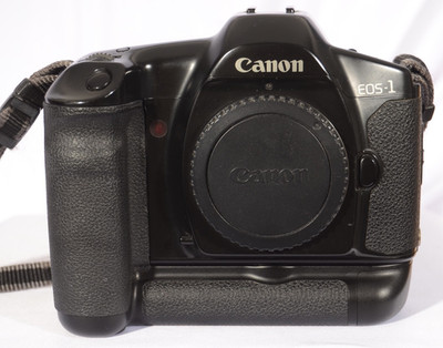 Canon EOS 1 EOS-1 35mm Film Camera NOT 1v or 1n WORKS GREAT!