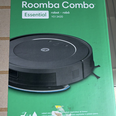 Roomba Combo Essential Cordless Bagless Robotic Vacuum - Black (Y013420)