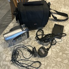 Hitachi DVDCAM DZ-GX5060E Camcorder DVD Disc Camera 30x Zoom  Charger