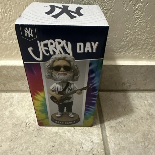 Jerry Garcia Bobblehead NY Yankees  8/1/22 New In Box Special Giveaway