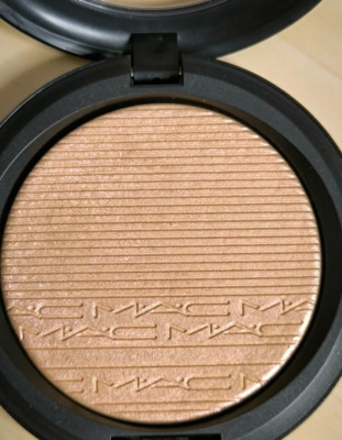 CIPRIA - Mac Extra Dimension Skinfinish Snow Gold - Strahlender Highlighter