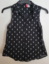 Womens 2 Divided by H&M Black White Skulls Sleeveless Collared Shirt Top Blouse