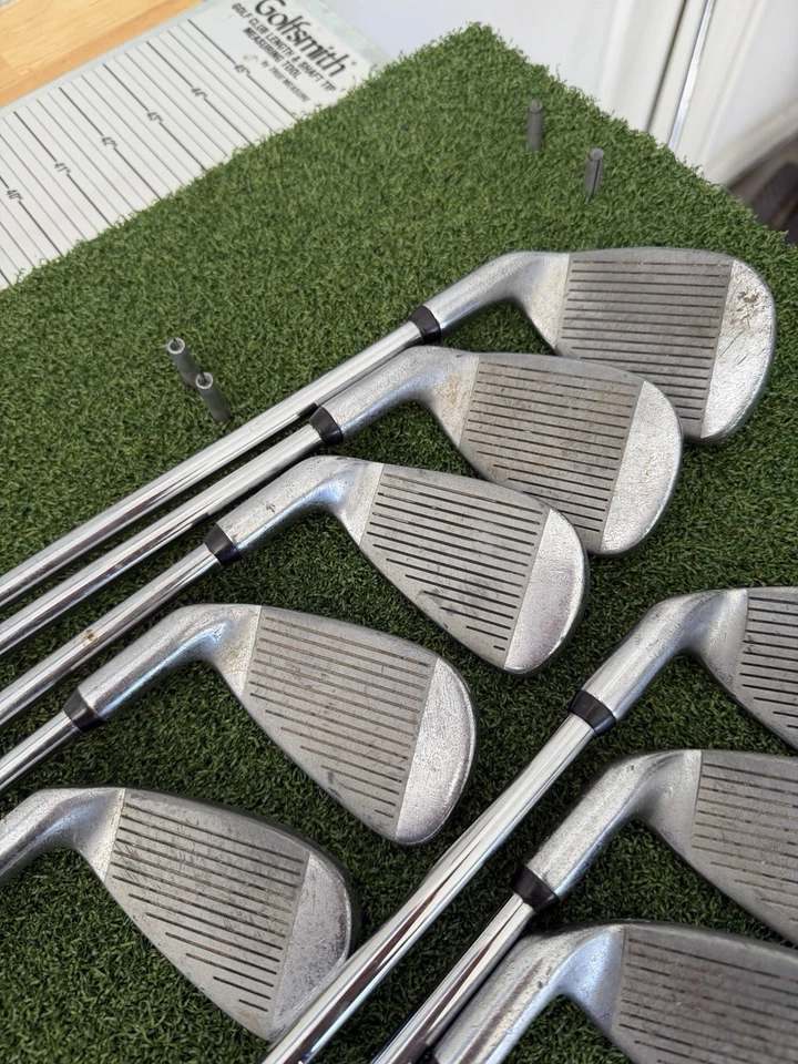 Acuity Voltage Club Iron Set 3-PW Putter With Bag - Uniflex Starter Set - Image 2 of 4