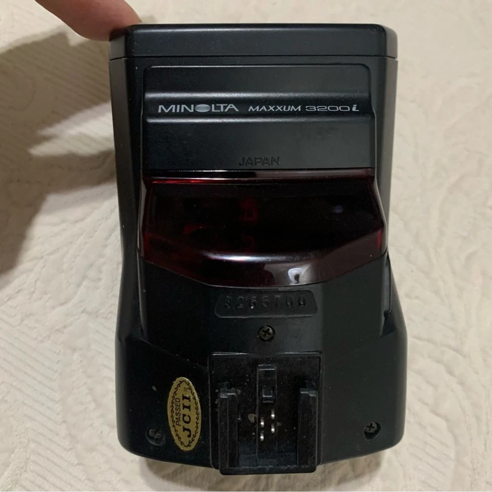 Flash de montaje en zapata Minolta Maxxum 3200i negro Foto 2 de 4