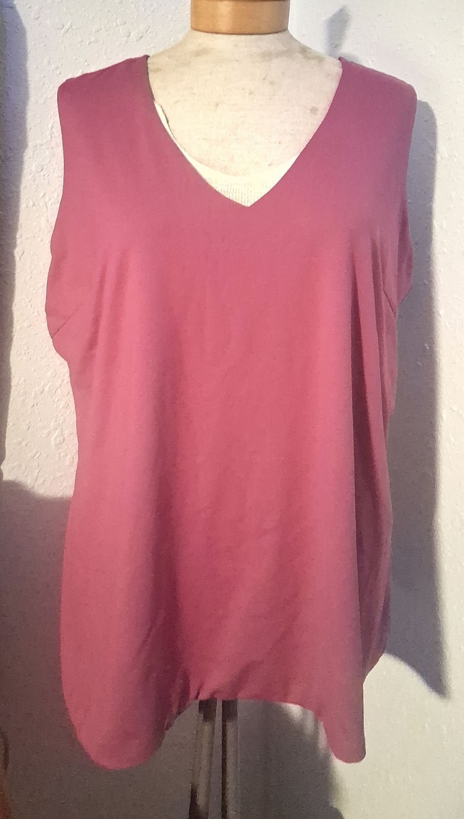 Bay Studio Plus Size Solid V-Neck Sleeveless Top … - image 1