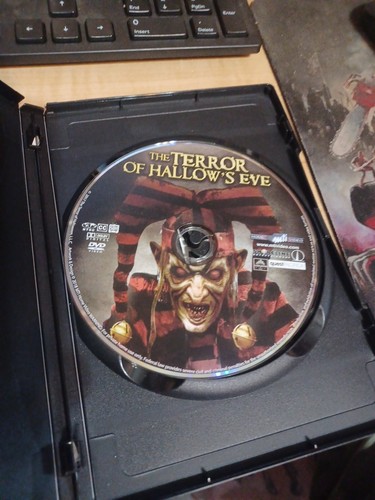The Terror of Hallow's Eve DVD 2018 Todd Tucker Like New RARE - Picture 4 of 5