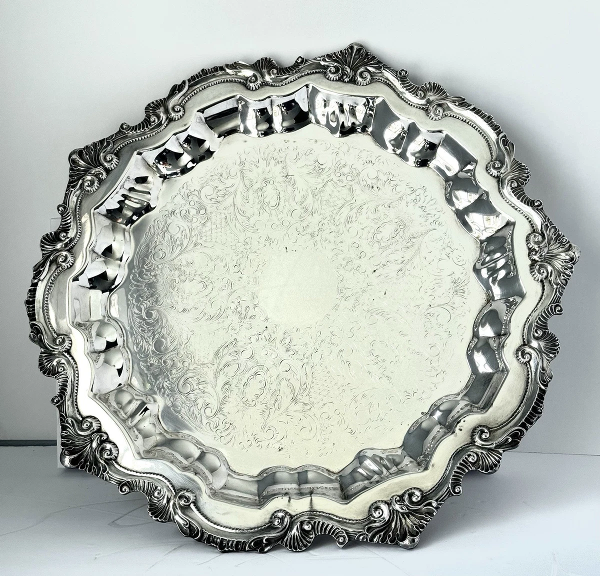 Wallace Chippendale Chippendale Antique US Silver-Plated Platters