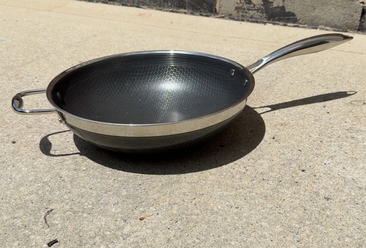 HexClad Hybrid Stainless Steel Non-Stick 12 inch Wok With Long Handle