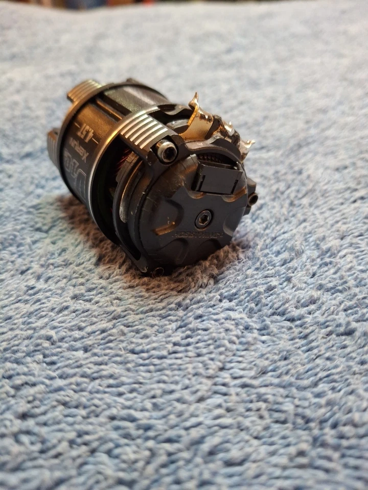 Motor de competición sin escobillas Hobbywing Xerun V10 4,5 t G3 Foto 3 de 3