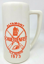 Schuetzenfest Altamont IL 1973 Beer Stein German/Rifle Logo Made in USA