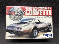 MPC Corvette 25th Anniversary 1-3708 Model 1/25 Kit Special Edition 1977 Issue