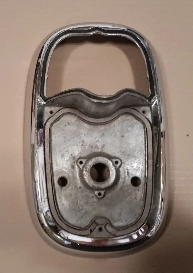 52 53 54 55 Nash luz trasera bisel muy bonito cromo ¿NUEVO? Statesman Ambassador Foto 2 de 4