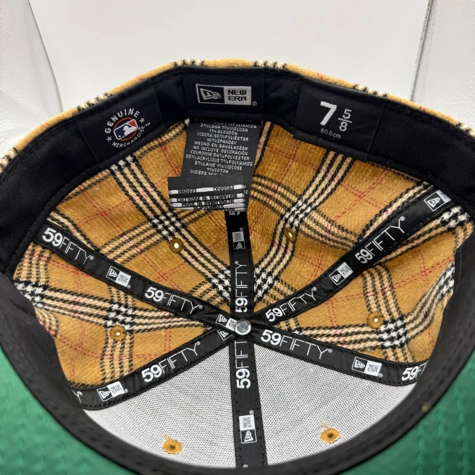 New Era 59Fifty New York Yankees Colección Burberry Sombrero Ajustado a Cuadros Talla 7 5/8 Foto 4 de 4