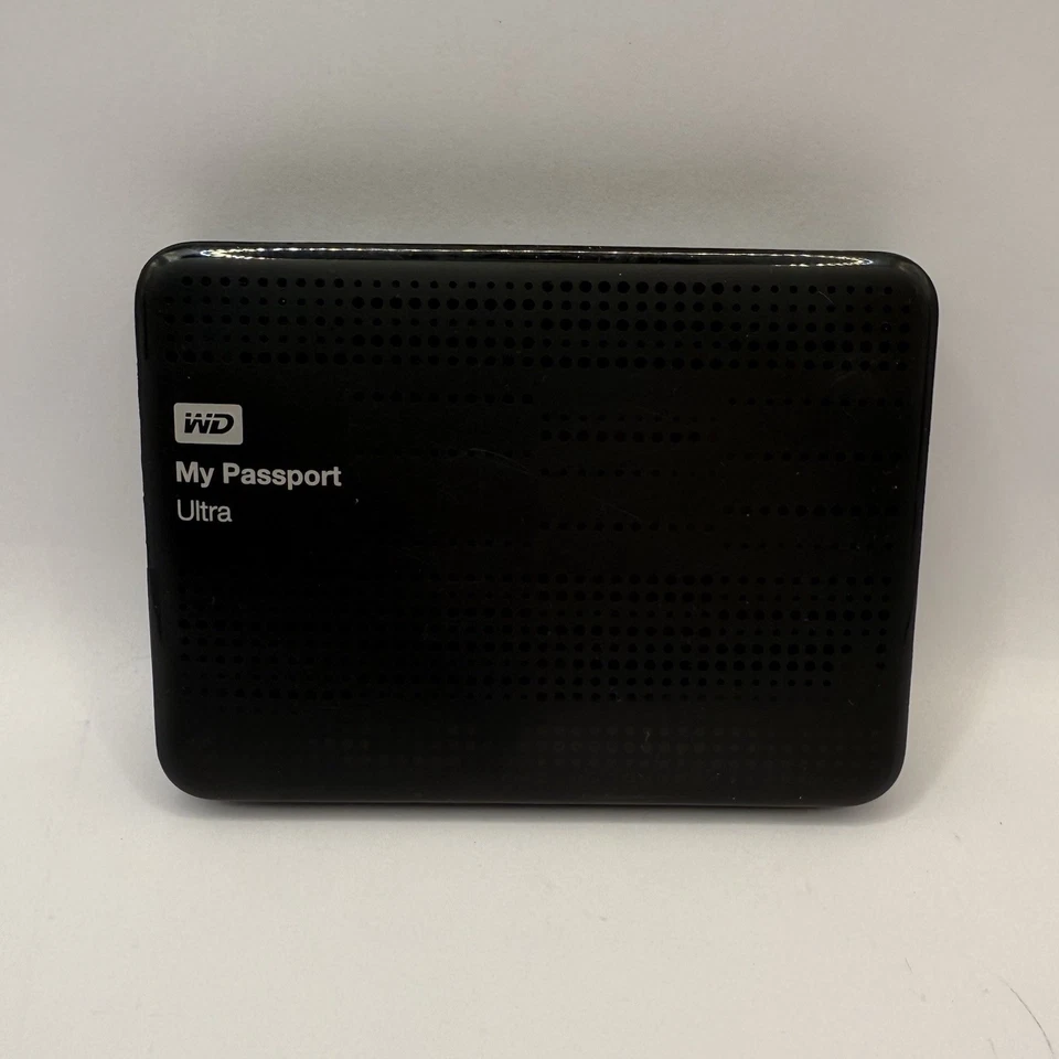 Western Digital My Passport Ultra WDBMWV0020BBK-05 2TB External HD With Cable - Image 2 of 4