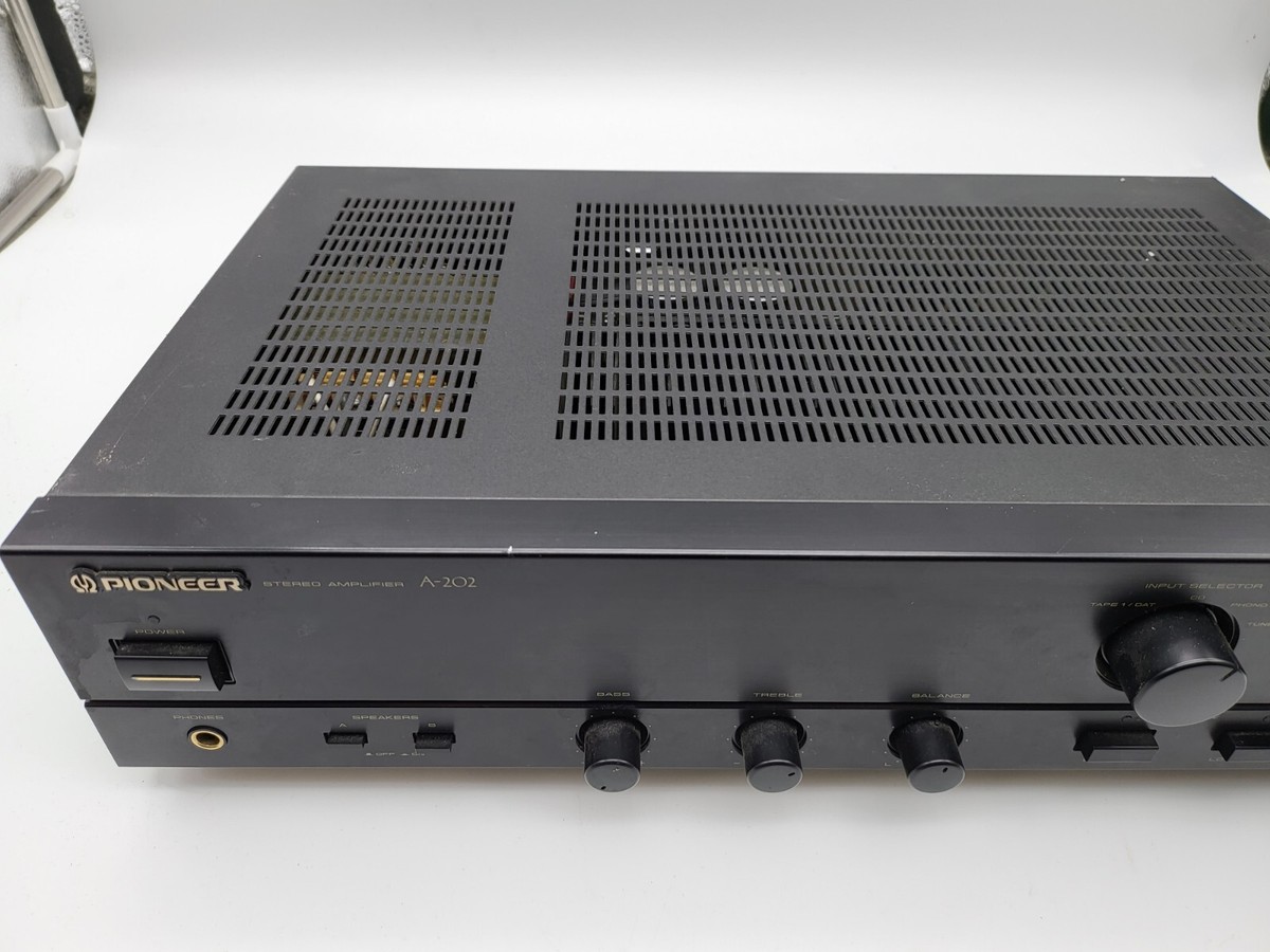 PIONEER STEREO AMPLIFIER MODEL A-2030 パイオニア アンプ
