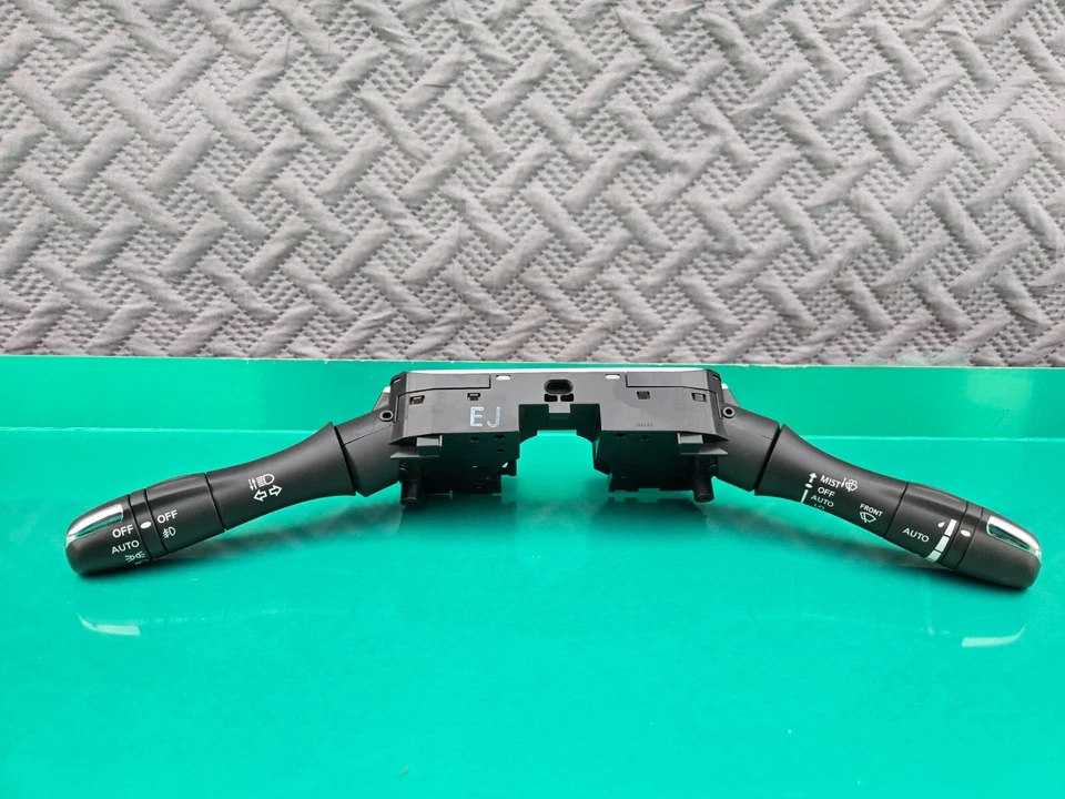 Interruptor multifunción de columna de dirección Infiniti Q70 Q70L 2015-19 OEM Foto 2 de 3