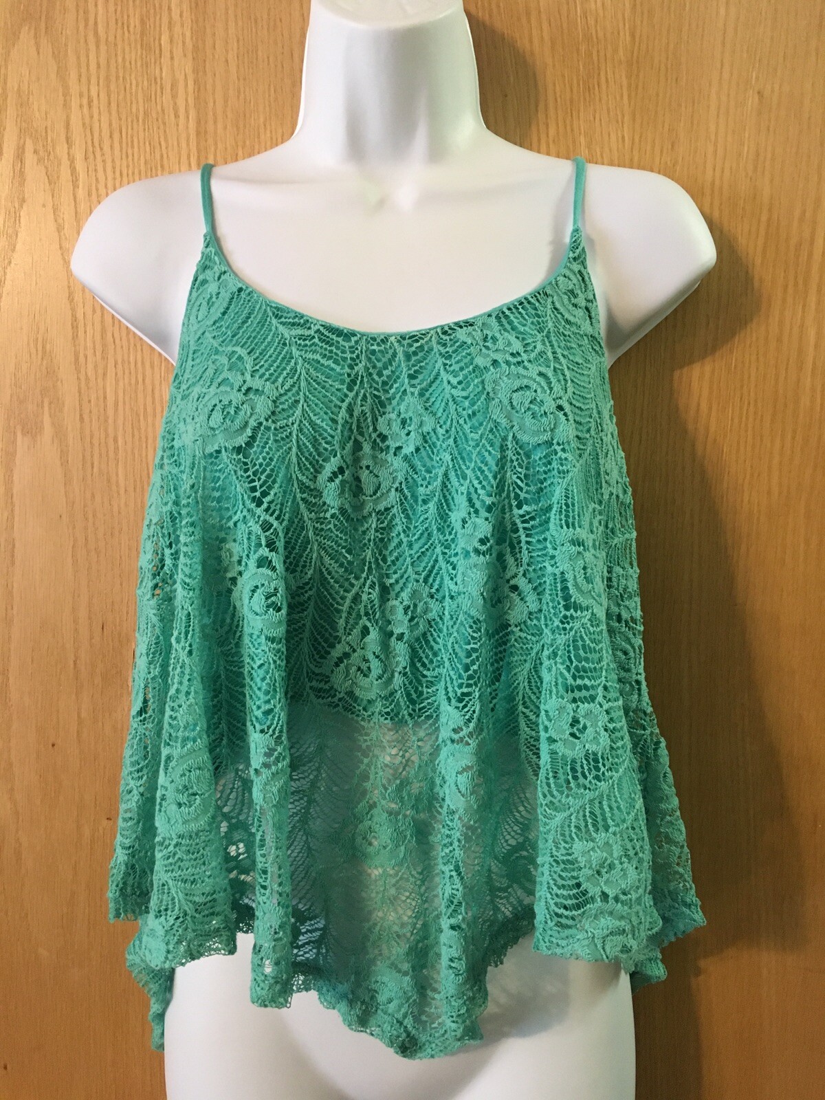 mint green floral top