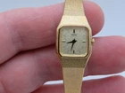 Vintage ladies quartz wrist watch SEIKO 2020-5790 gold tone running