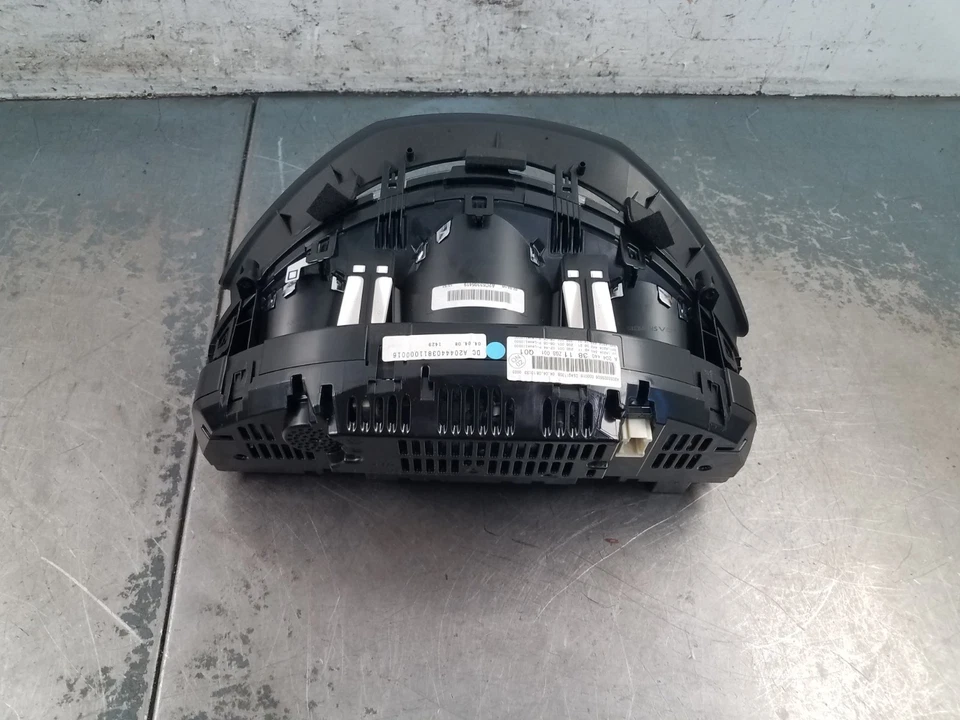 Mercedes Benz AMG C 63 2008 calibre clúster #9566 K2 Foto 4 de 4