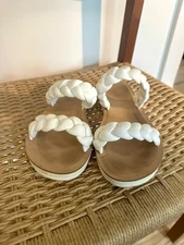 Top Moda Women’s White Sandal Size 10