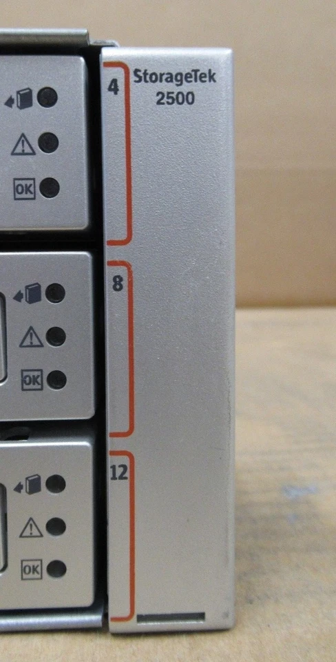 Sun StorageTek 2540 9x 300GB HDD Expansion Disk Array 2x Controller P16102-03-B - Image 3 of 4