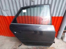 Porte arrière et accessoires Fiat 132