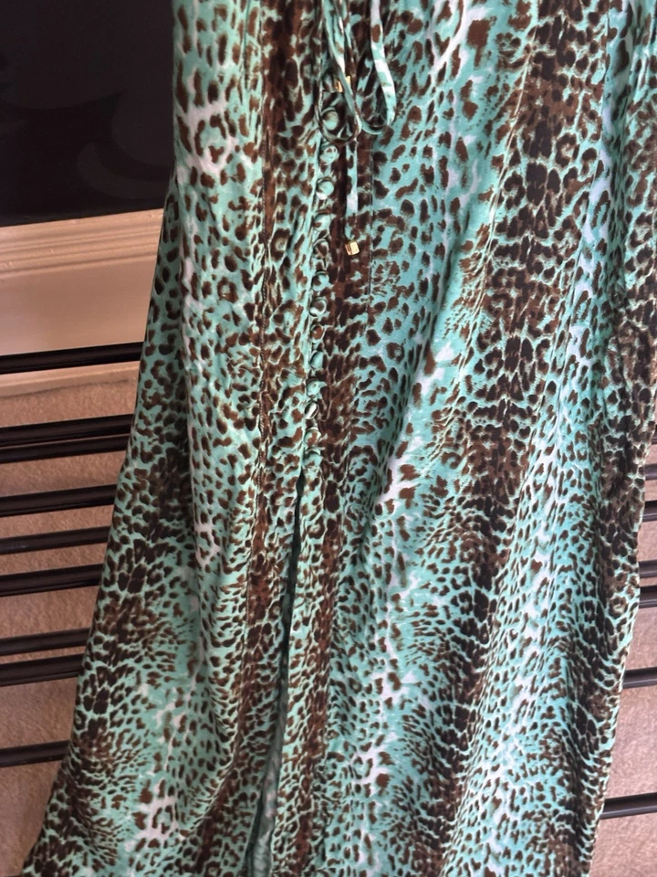 Vix animal print cover up with split in the front size m - Image 2 of 3