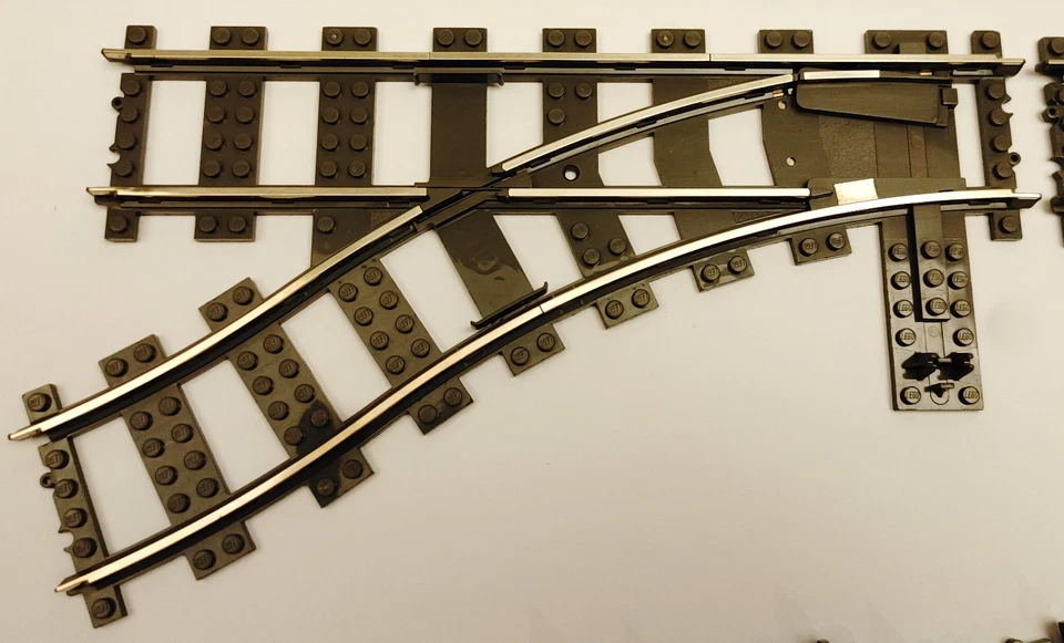 De colección Lego Eléctrico 9v Curvo Tren Pista/Interruptor Pista Lote Metal Curvo Riel Foto 3 de 4