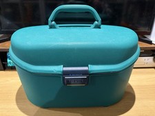 Samsonite Hard Shell Oyster Vanity Case -green  with Combination Lock.