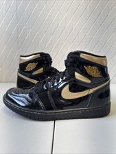 Nike Air Jordan 1 Retro High OG Black Metallic Gold 2020 Sneakers 555088-032 Sz8