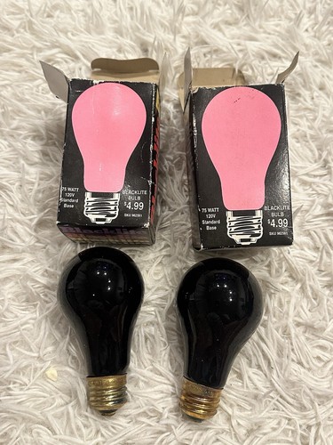 Pair (2)Vtg 1990s SPENCER GIFTS Blacklite Bulbs 75 Watt 120 Volt for Posters NOS - Picture 9 of 13