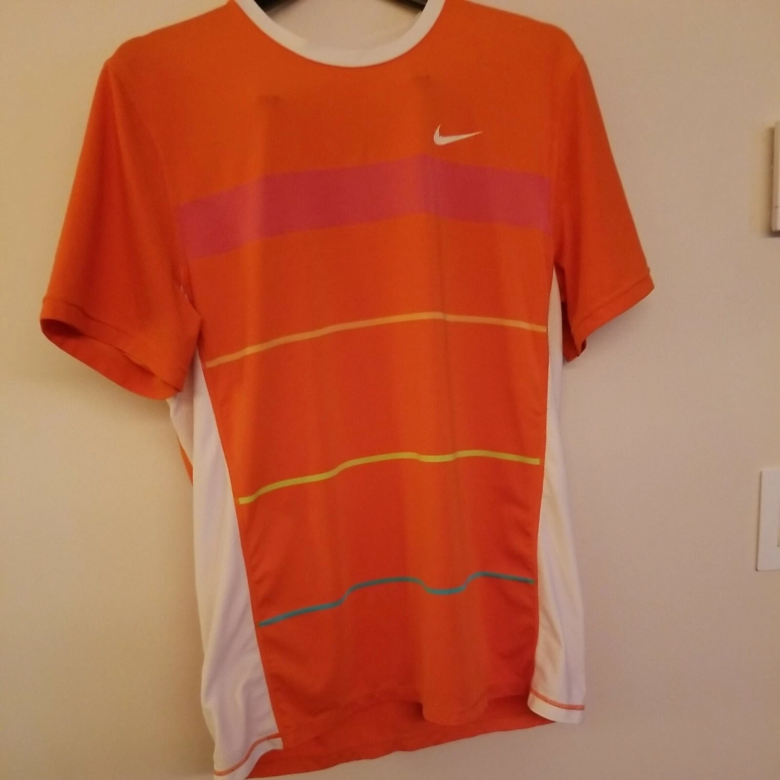 NIKE MEN Dri-Fit Short Sleeve Sport Training Shirt orange vintage Large vented