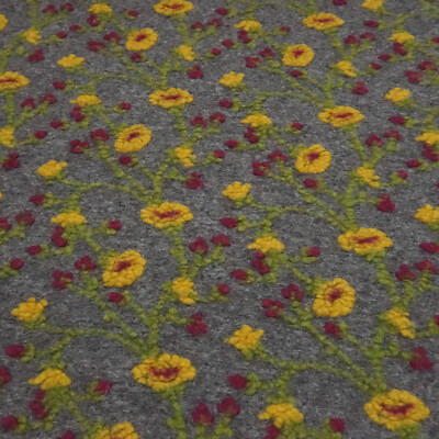 Stoffrest 19x145cm Musterwalk Relief Blumen grau gelb grün beere Mantelstoff